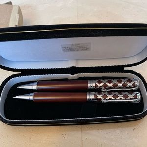 NWT NIB Bombay pen/pencil set maroon barrel